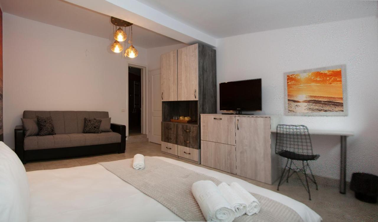 Casa Flandria Hotel Синая Екстериор снимка