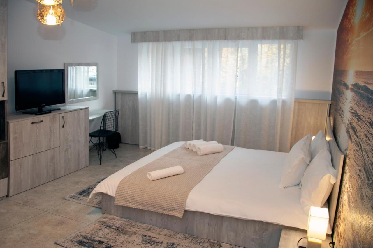 Casa Flandria Hotel Синая Екстериор снимка
