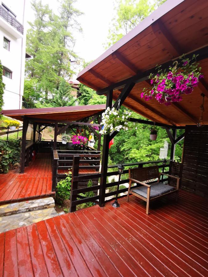 Casa Flandria Hotel Синая Екстериор снимка