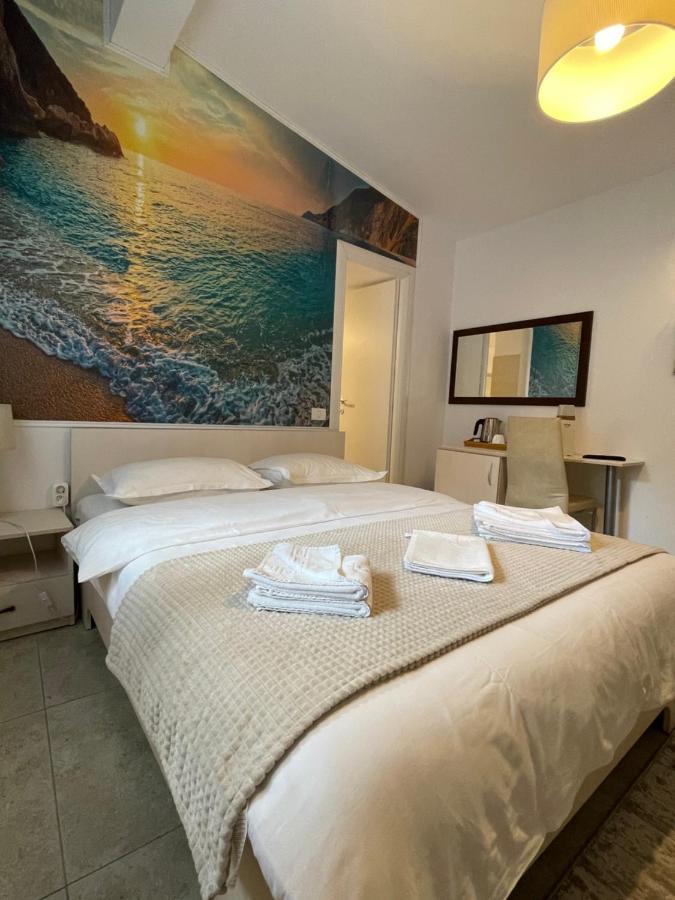 Casa Flandria Hotel Синая Екстериор снимка